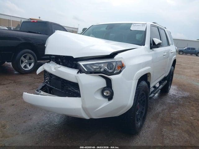 2023 TOYOTA 4RUNNER SR5 PREMIUM 2