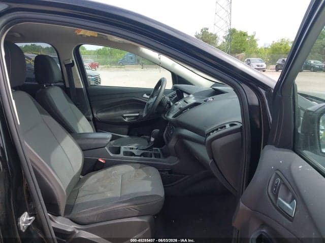 2017 FORD ESCAPE SE 5