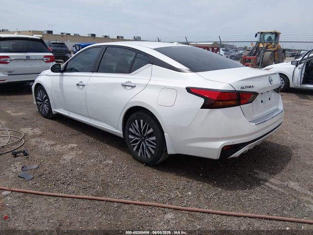2023 NISSAN ALTIMA SV FWD 3