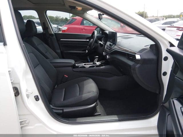 2023 NISSAN ALTIMA SV FWD 5