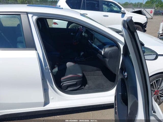 2022 KIA FORTE GT 5