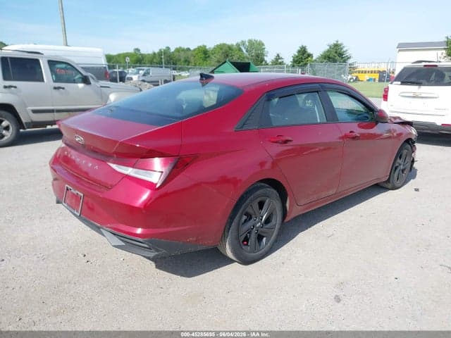 2023 HYUNDAI ELANTRA SEL 4