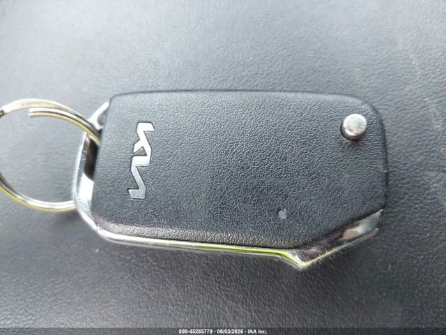 2022 KIA SORENTO LX 11