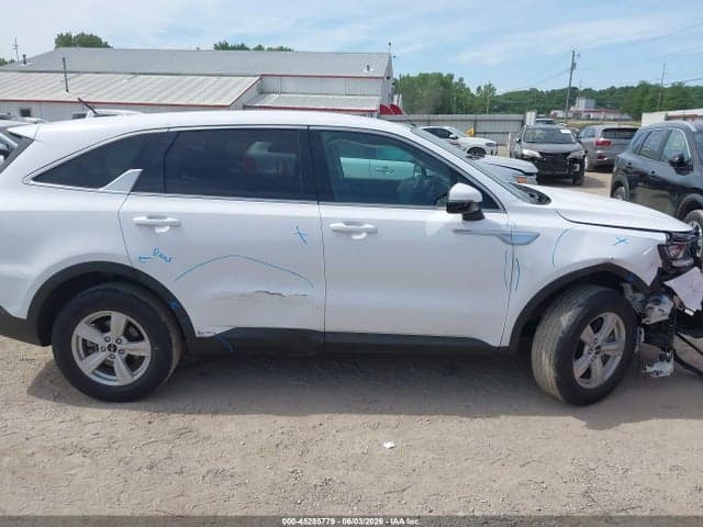 2022 KIA SORENTO LX 13