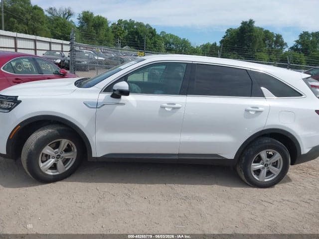 2022 KIA SORENTO LX 14