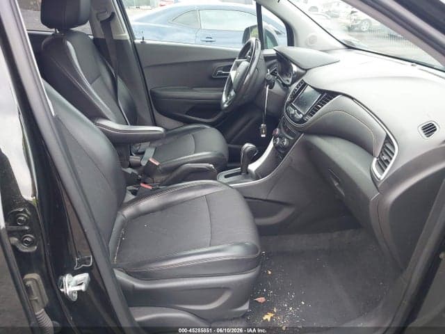 2020 CHEVROLET TRAX FWD LT 5