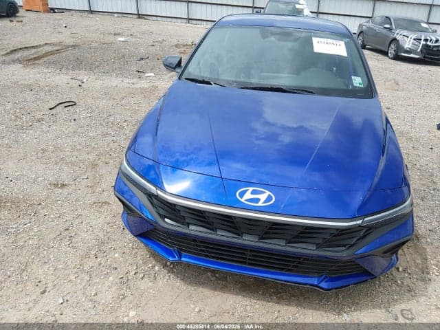 2025 HYUNDAI ELANTRA SEL SPORT 11
