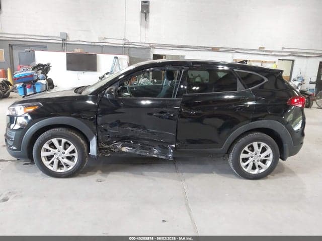 2020 HYUNDAI TUCSON SE 6