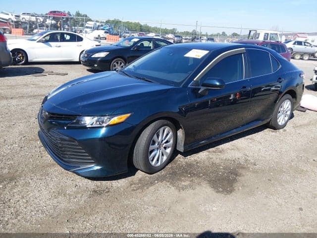 2020 TOYOTA CAMRY LE 2