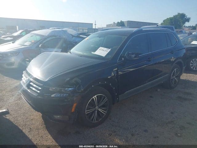 2018 VOLKSWAGEN TIGUAN 2.0T SE/2.0T SEL 2