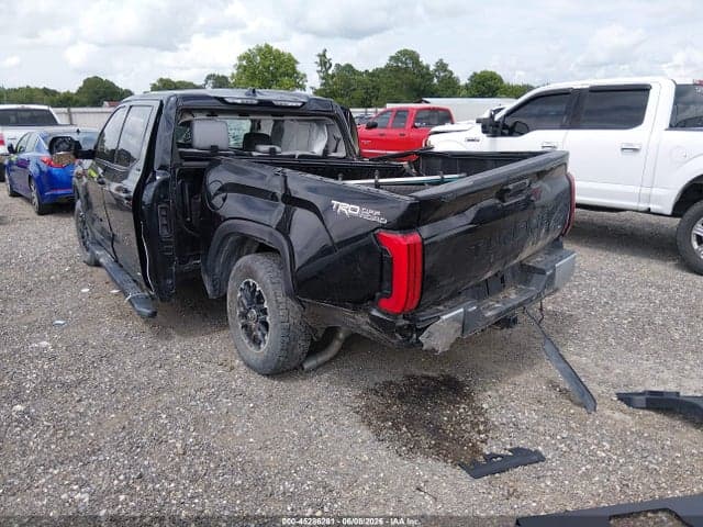 2023 TOYOTA TUNDRA SR5 3