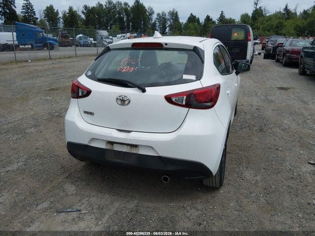 2020 TOYOTA YARIS LE 4