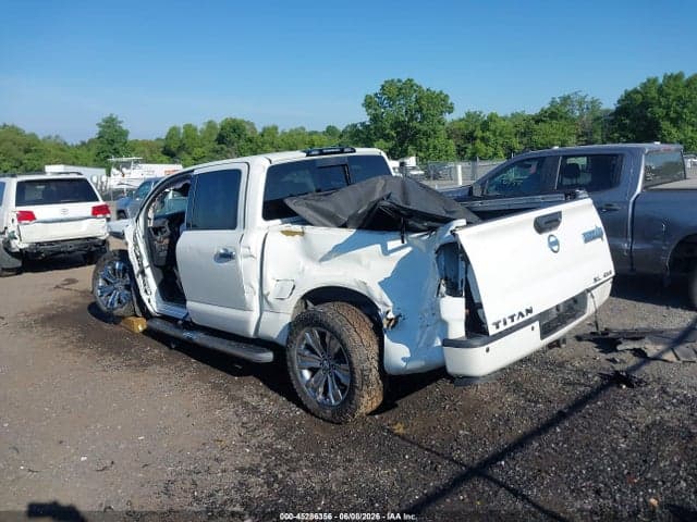 2017 NISSAN TITAN SL 3