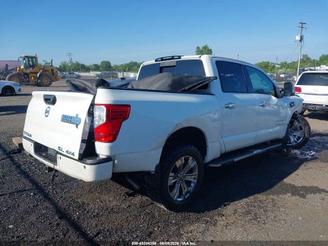 2017 NISSAN TITAN SL 4