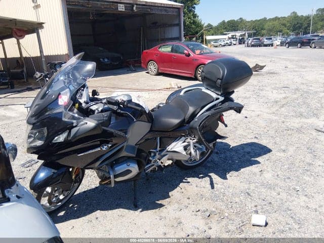 2017 BMW R1200 RT 2