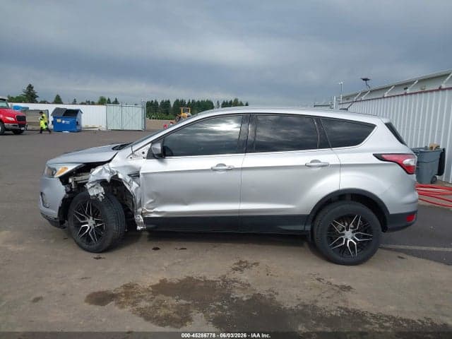 2017 FORD ESCAPE SE 14