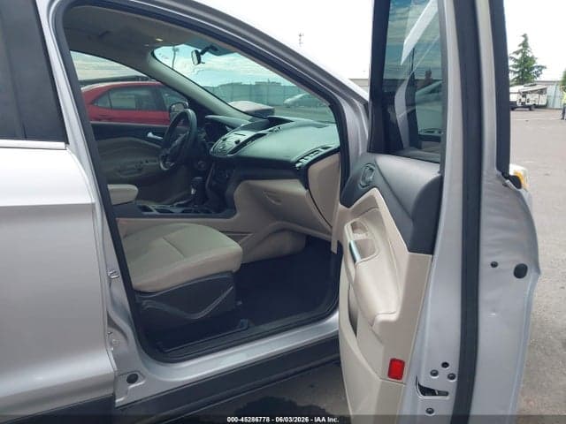 2017 FORD ESCAPE SE 5