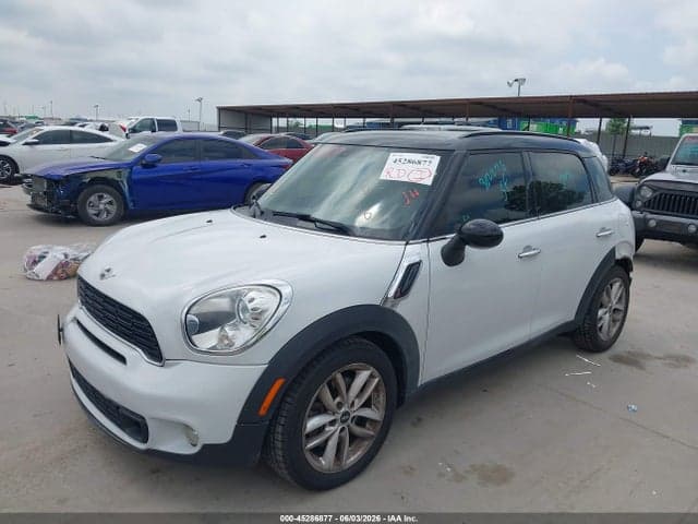 2013 MINI COUNTRYMAN COOPER 2
