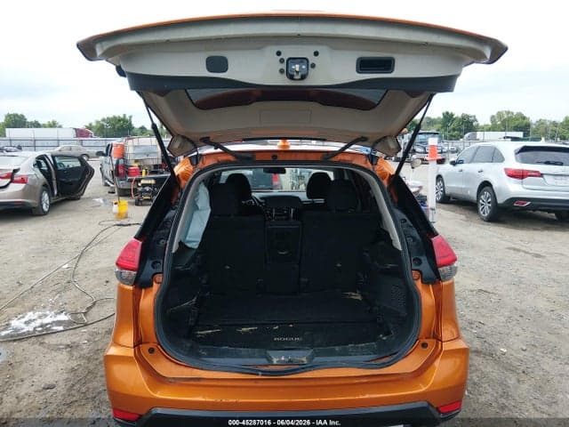 2017 NISSAN ROGUE S 18