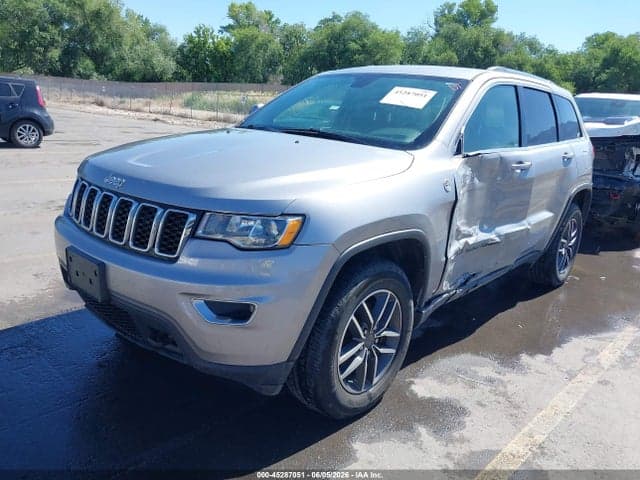 2019 JEEP GRAND CHEROKEE LAREDO E 4X4 2