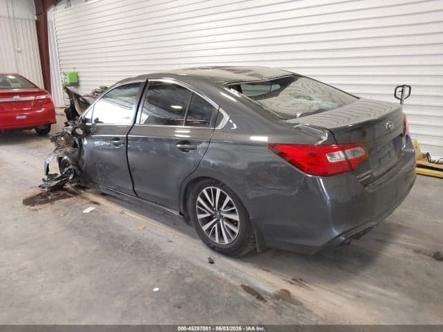 2018 SUBARU LEGACY 2.5I 3