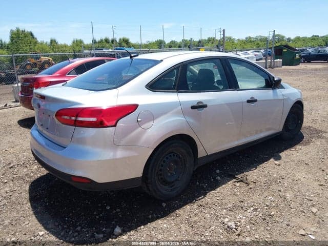 2017 FORD FOCUS S 4