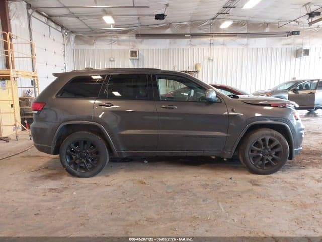 2017 JEEP GRAND CHEROKEE ALTITUDE 4X4 13