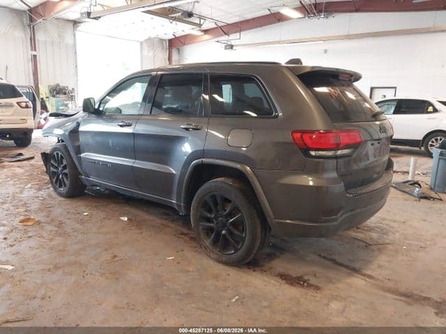 2017 JEEP GRAND CHEROKEE ALTITUDE 4X4 3