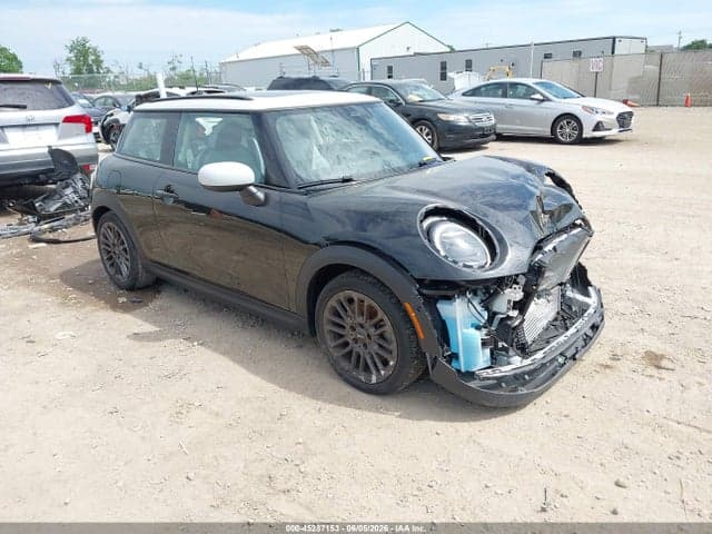 2025 MINI HARDTOP COOPER