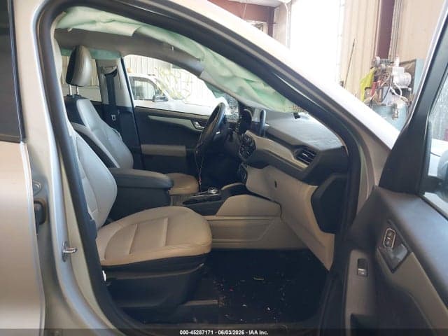 2020 FORD ESCAPE SEL 5