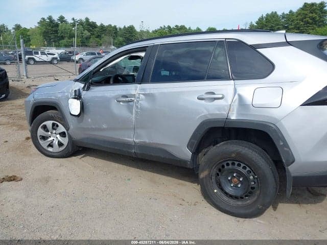 2021 TOYOTA RAV4 LE 6