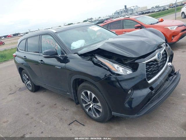2020 TOYOTA HIGHLANDER HYBRID XLE - 1