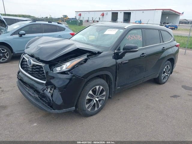 2020 TOYOTA HIGHLANDER HYBRID XLE 2