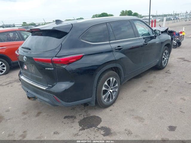 2020 TOYOTA HIGHLANDER HYBRID XLE 4