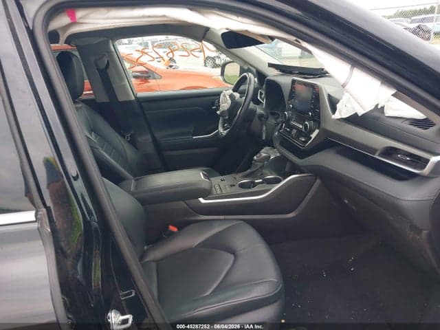 2020 TOYOTA HIGHLANDER HYBRID XLE 5