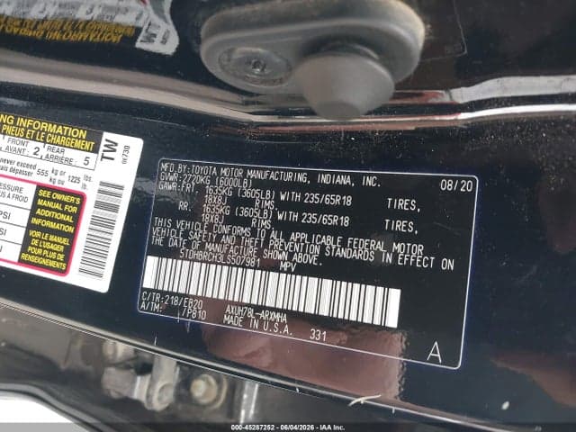 2020 TOYOTA HIGHLANDER HYBRID XLE 9