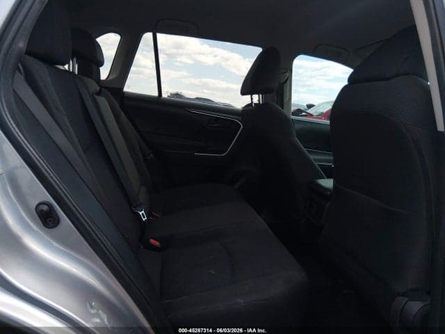 2024 TOYOTA RAV4 LE 8