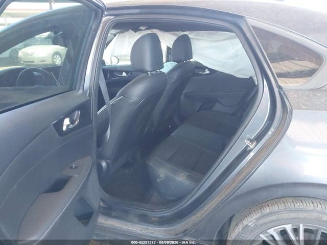 2024 KIA FORTE GT-LINE 8