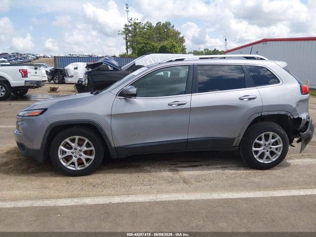 2018 JEEP CHEROKEE LATITUDE FWD 15
