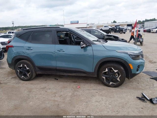2025 KIA SELTOS S 14