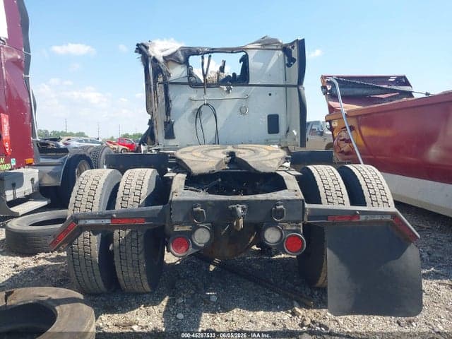 2018 PETERBILT 579 8