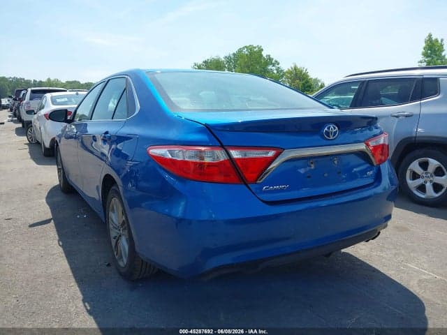 2017 TOYOTA CAMRY SE 3