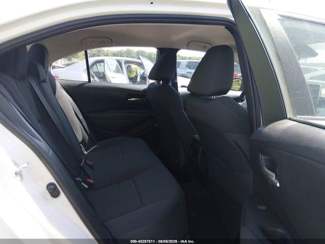 2021 TOYOTA COROLLA LE 8