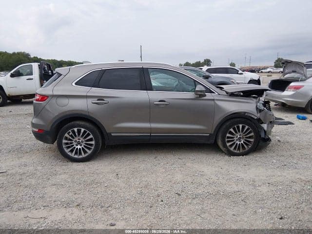 2017 LINCOLN MKC RESERVE 12