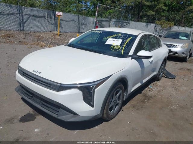 2025 KIA K4 LXS 2