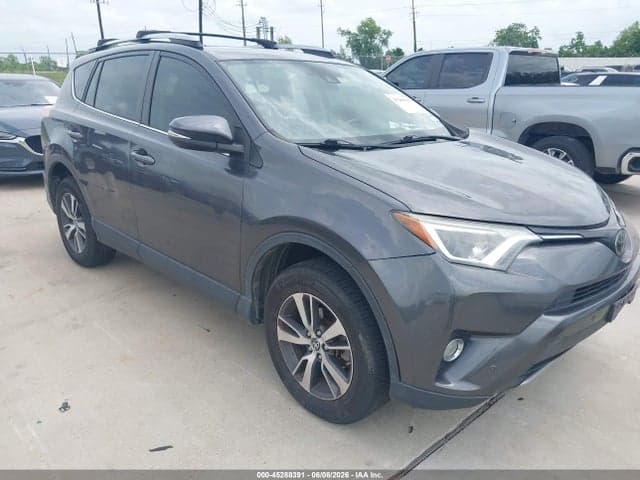 2017 TOYOTA RAV4 XLE 1