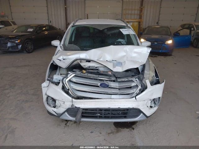 2017 FORD ESCAPE TITANIUM 12