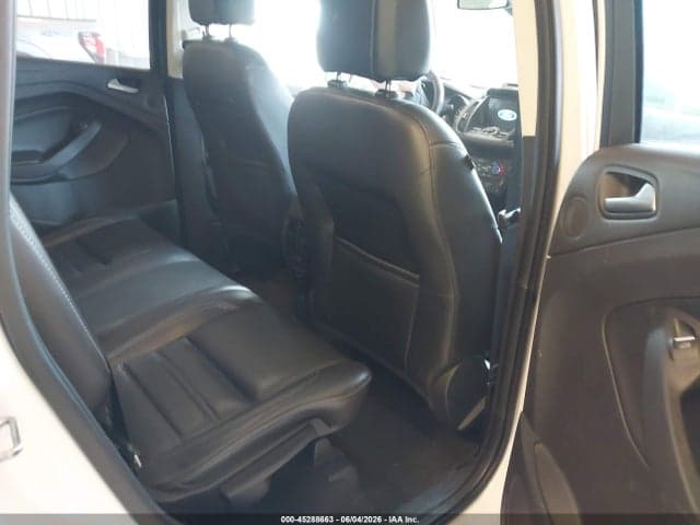 2017 FORD ESCAPE TITANIUM 8