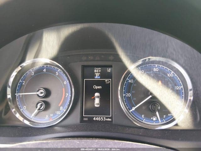2019 TOYOTA COROLLA SE 7