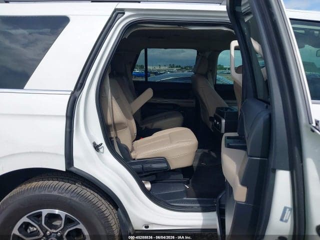 2022 FORD EXPEDITION XLT 8